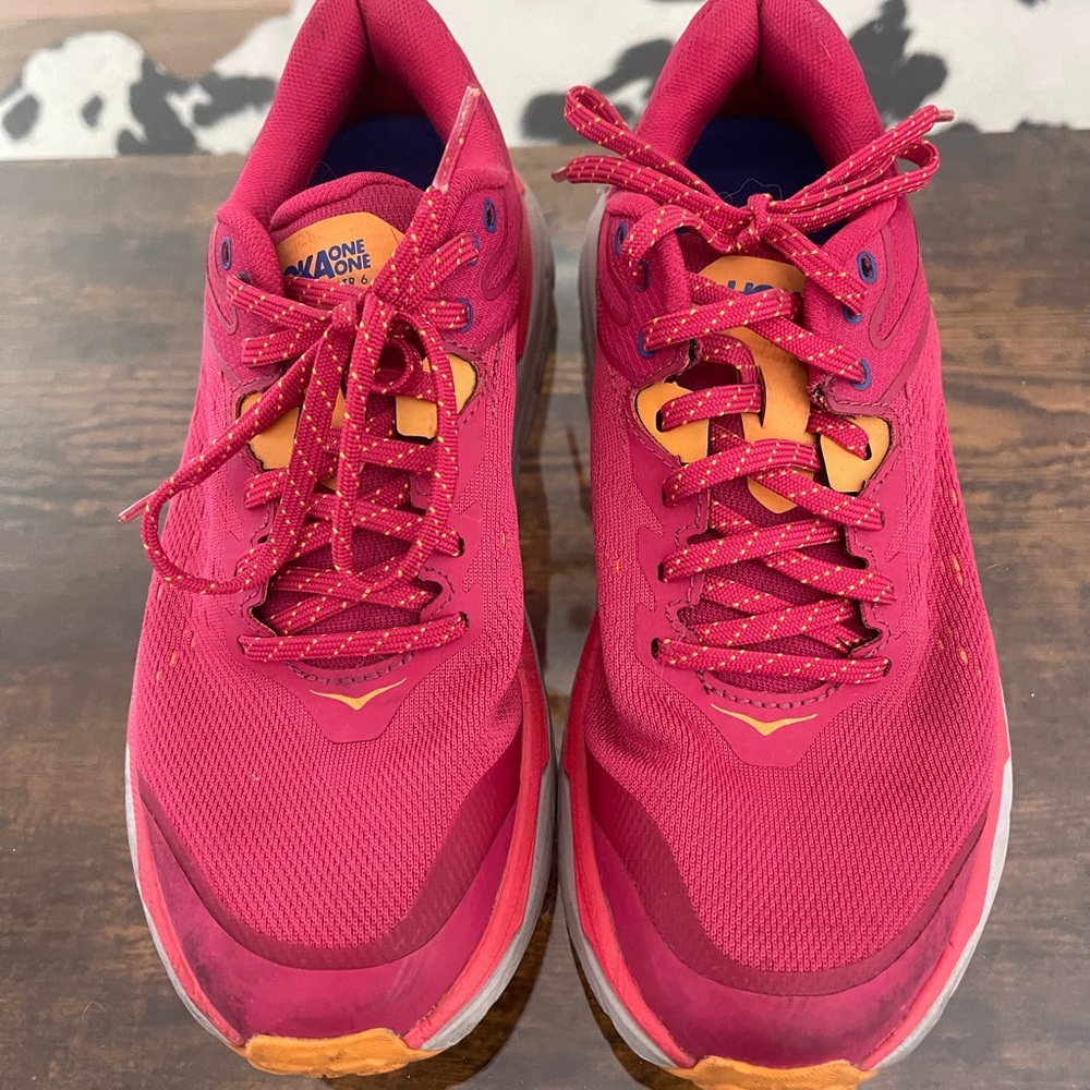 Hoka Challenger sneakers